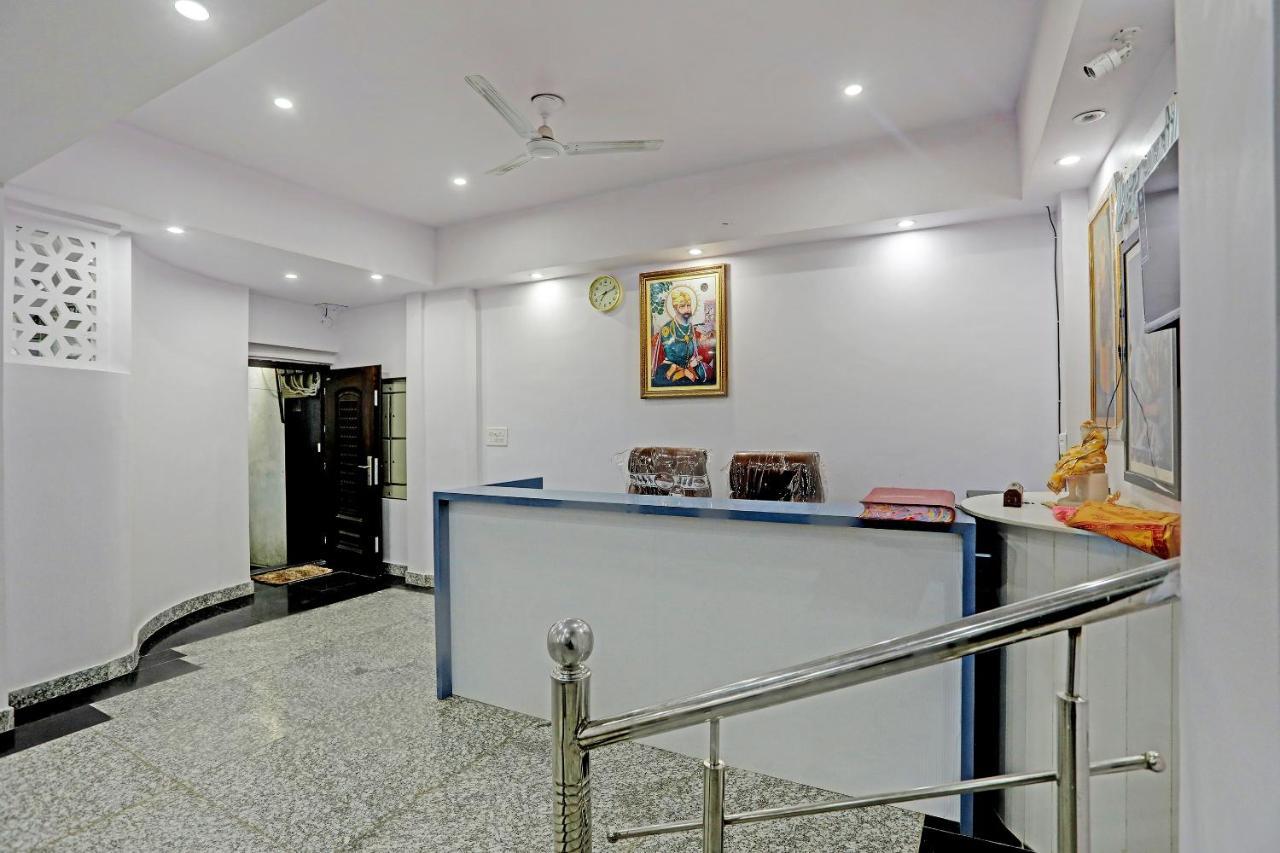S B Guest House Near New Delhi Train Station Exterior photo